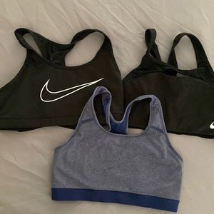 Nike dry fit sport bras! SZ M